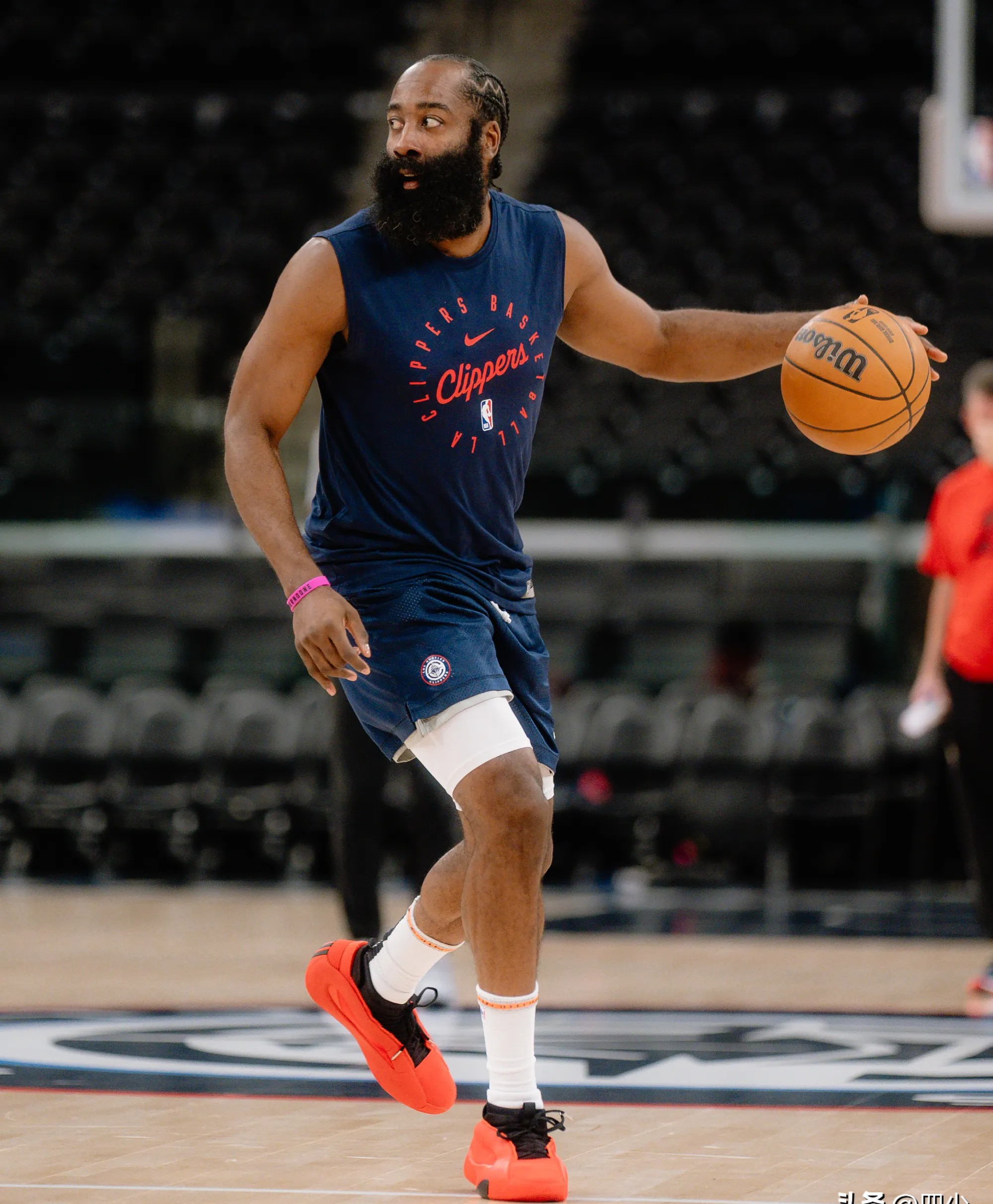 福建队翻盘山东队，哈登点燃赛场