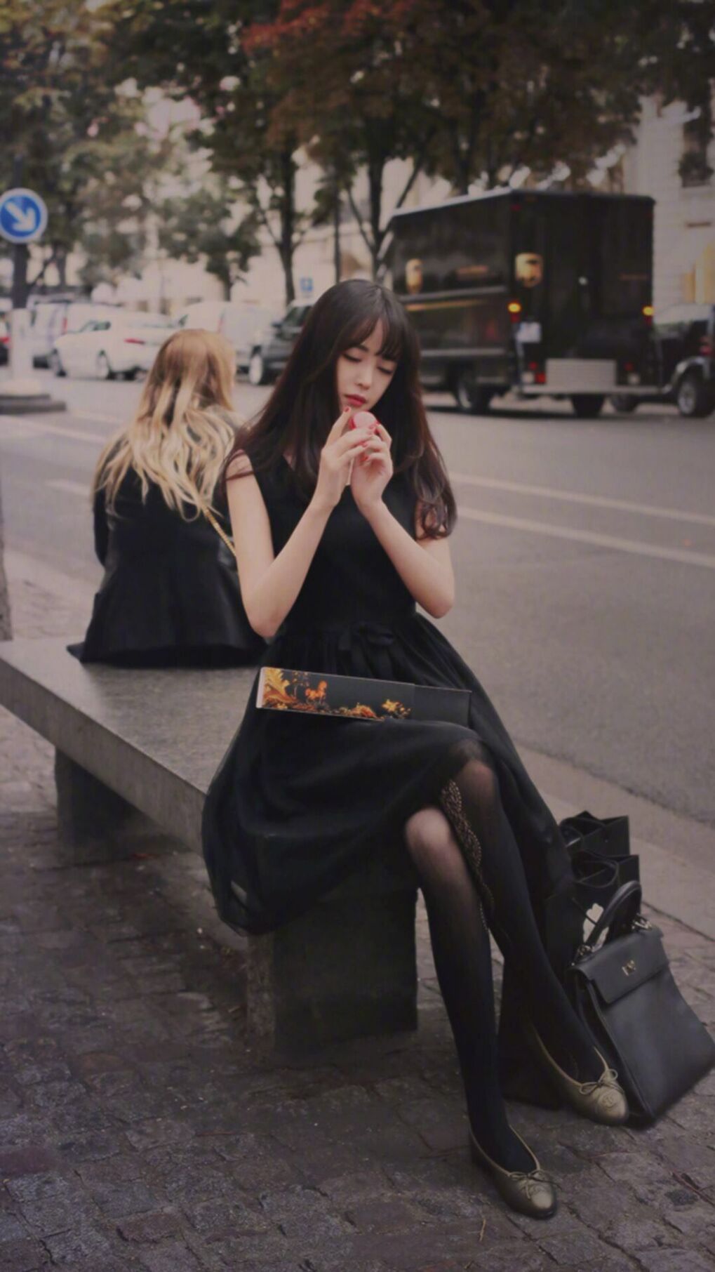 欧文驾驶魔术突破休斯顿防线，双线作战的赢家