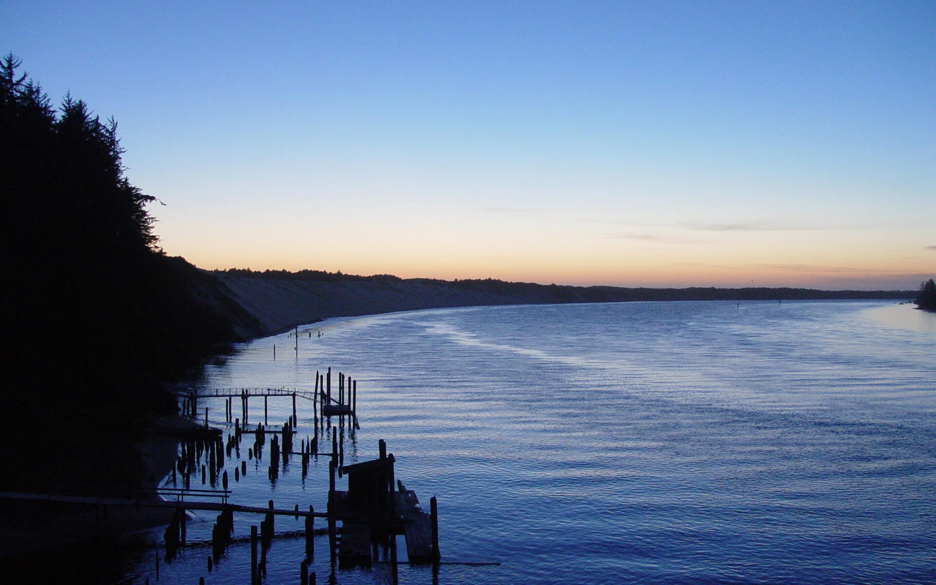 跨界风暴，比利亚雷亚尔足球火力压制葡萄牙，福登似F1车手巴林站夺冠