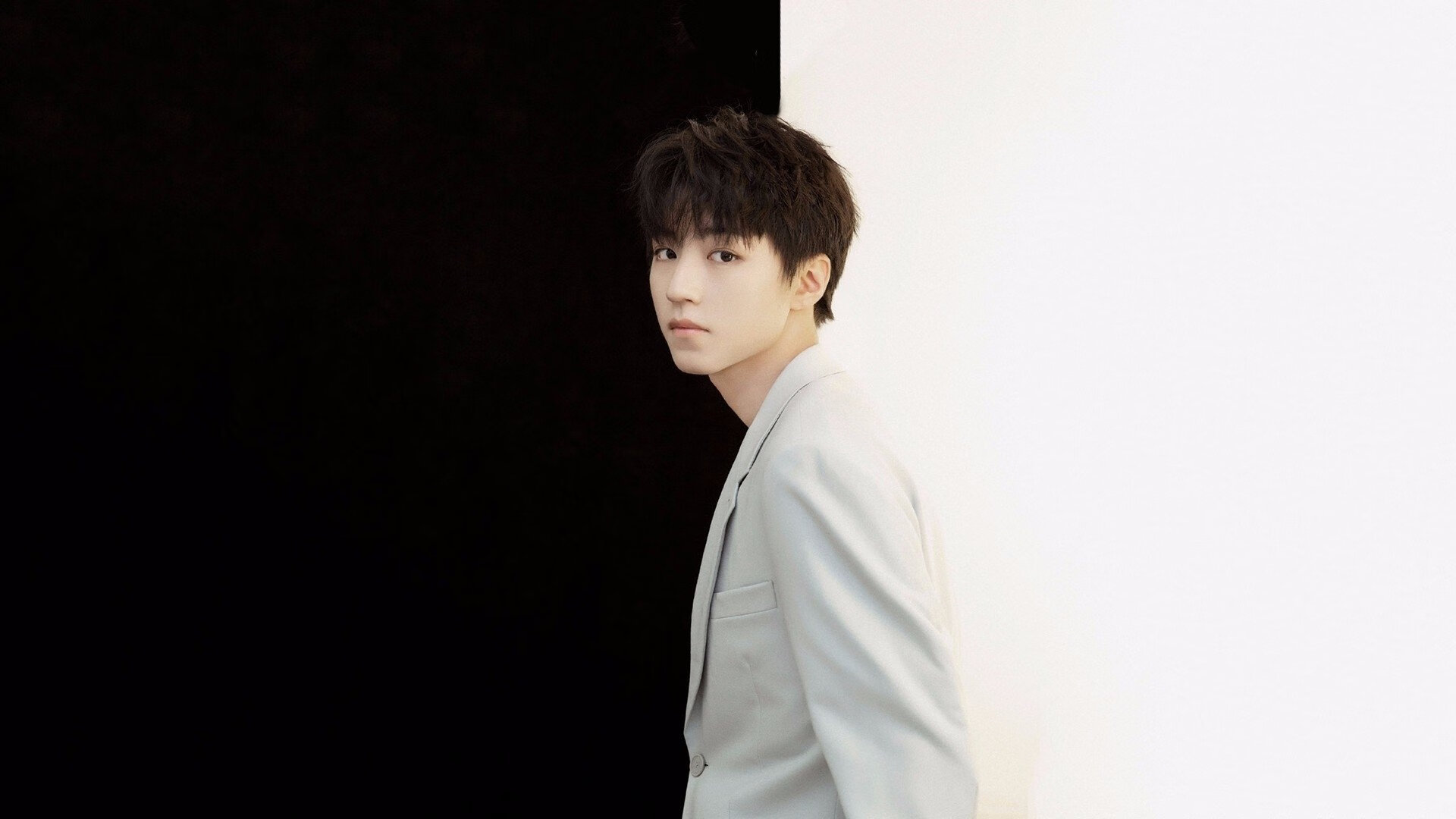 球场信号灯!范弗利特掌控关键秒杀时刻,向世界证明顶级控卫的真正价值